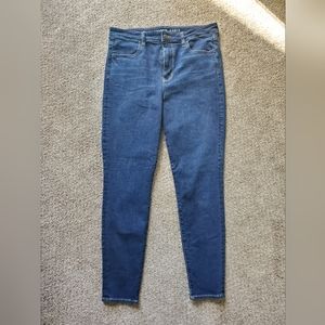 American Eagle Super High Rise Jegging Size 14